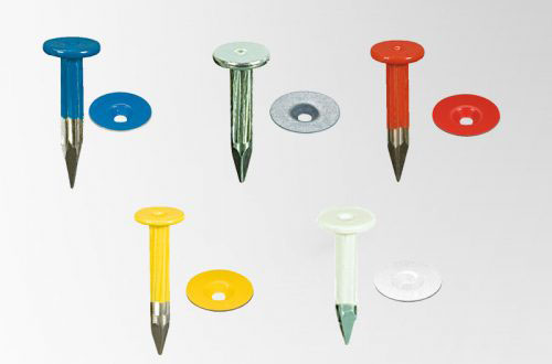 Clavos de señalización