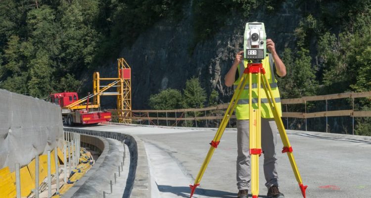 Replanteo de obras y Control de estructuras